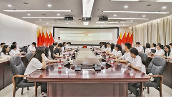 公司团总支召开共青团员大会
